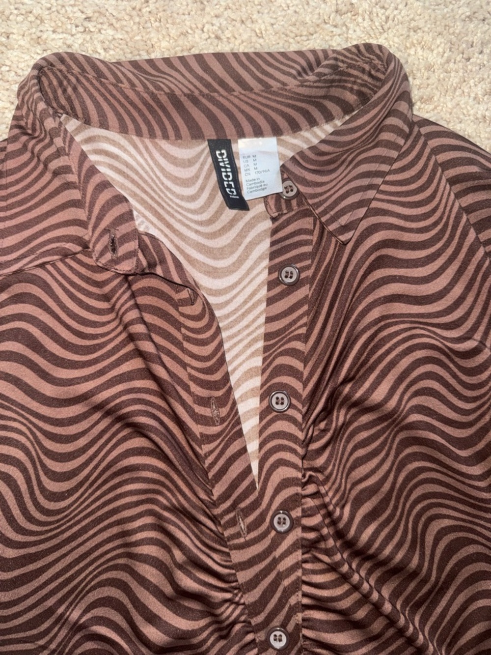 H&M Brown Wave-Print Long Sleeve Button Dress - Picture 2 of 4